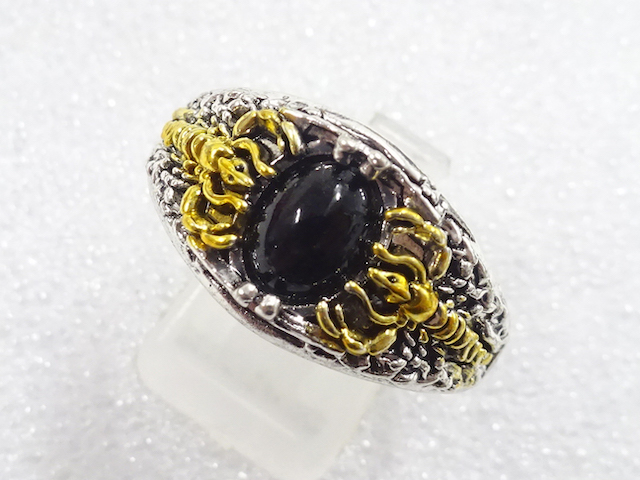 JAPANESE KIMONO / ANTIQUE COLORED STONE RING (SIZE 28)